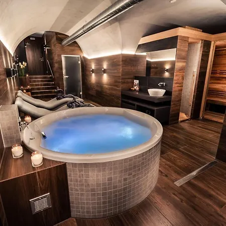 V Pohadce 4* Velké Pavlovice
